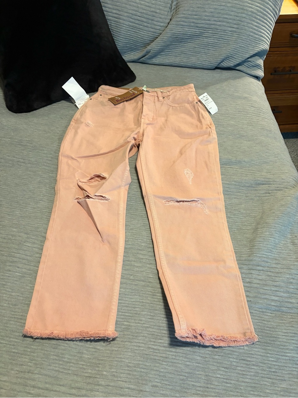 NWT Belk Vanilla Star Super High Rise Distressed 90's Boyfriend Jeans, Size 7